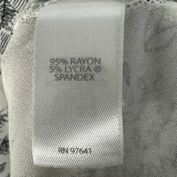 J Jill Wearever Collection Top Womens 2X White Tropical Print Sleeveless Stretch - Picture 7 of 12